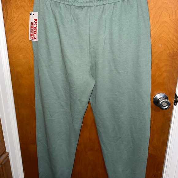 NWT Fleece Factory Jogger Sweatpants size xl - Picture 6 of 6